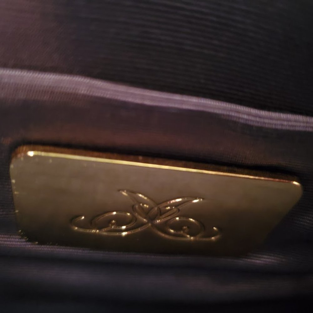 Jack Rabbit Green Purse - Picture 7 of 10